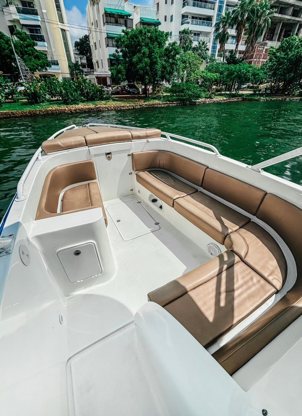 TODOMAR 38FT - 16PAX