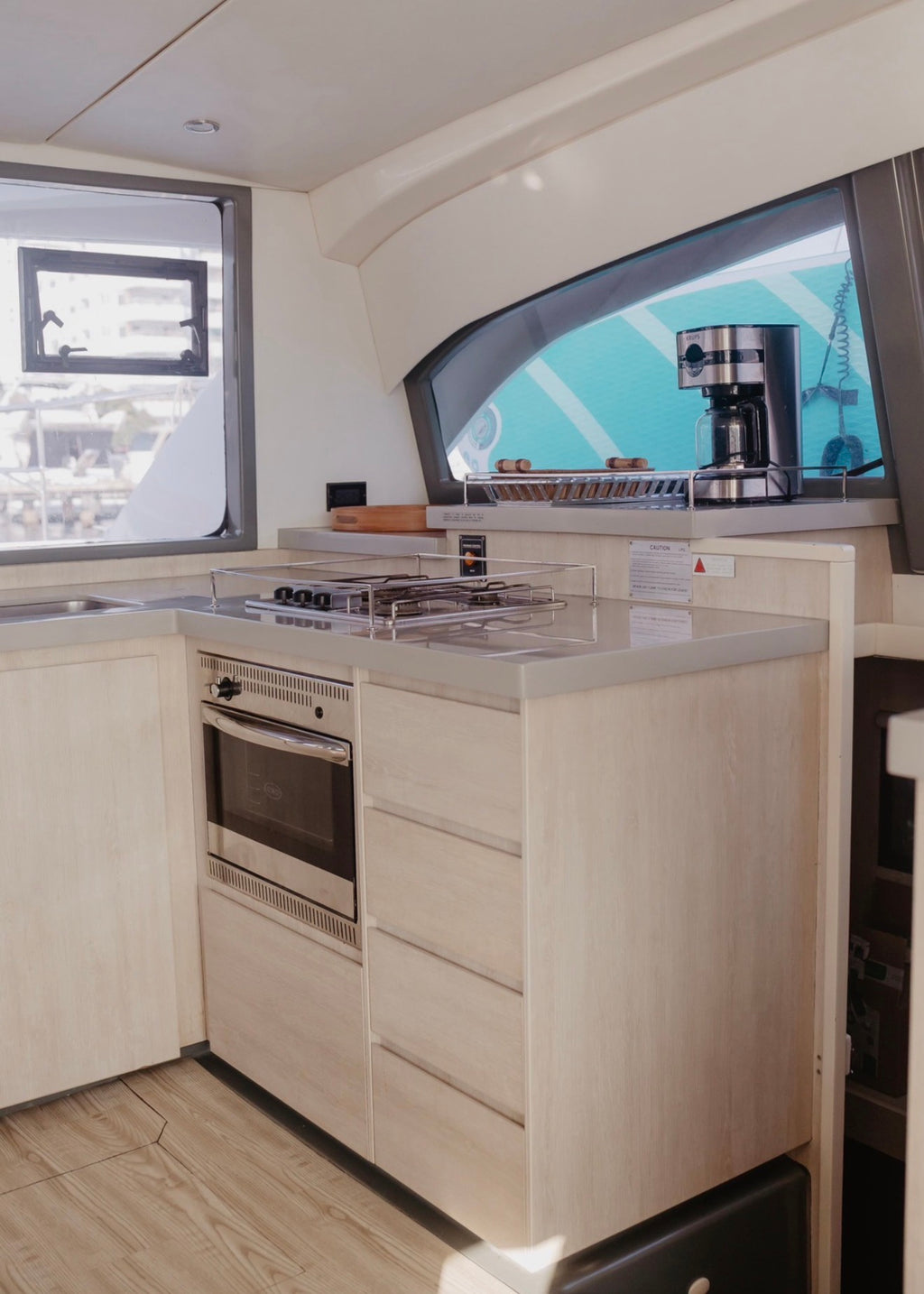 LEOPARD 43 POWERCAT - 25PAX