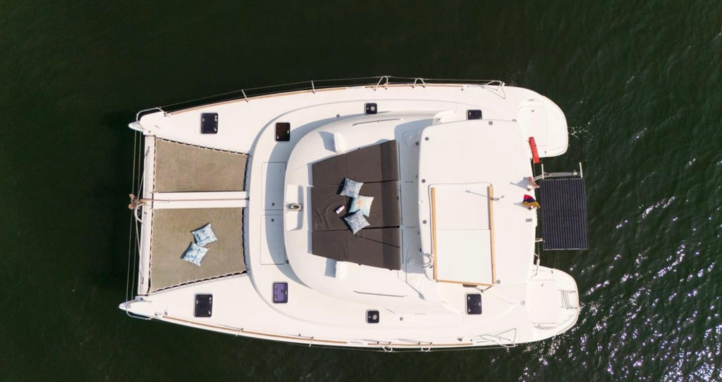 LAGOON 38 FT - 15 PAX