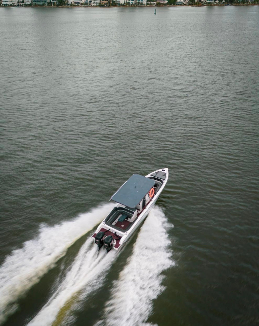 BOTE 34FT - 14PAX