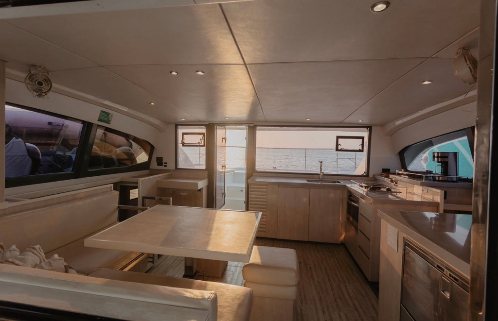 LEOPARD 43 POWERCAT - 25PAX