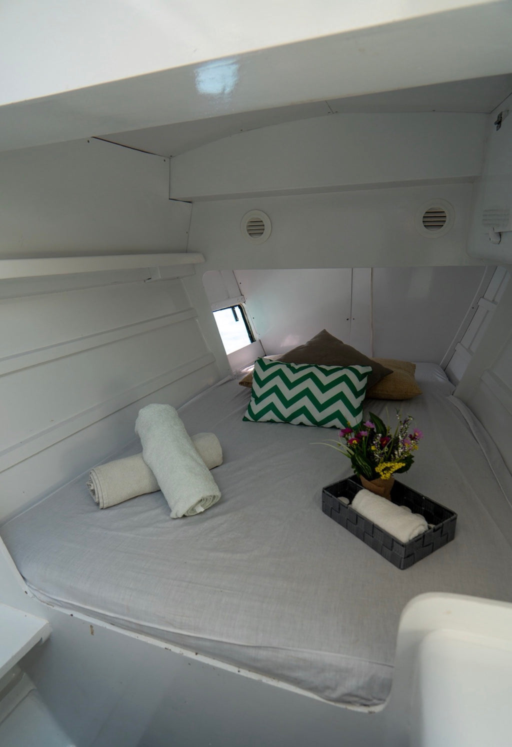 WHARRAN PAHI 44FT - 28PAX