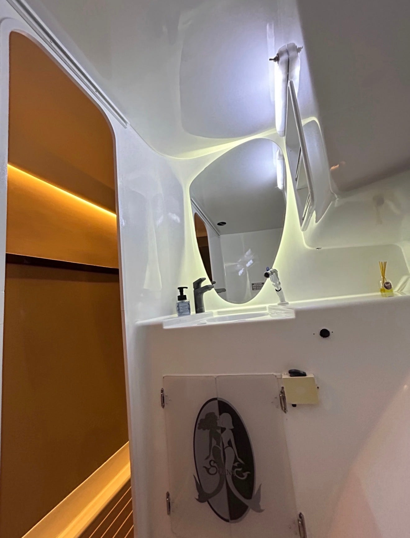 CATAMARAN - 40FT - 25 PAX