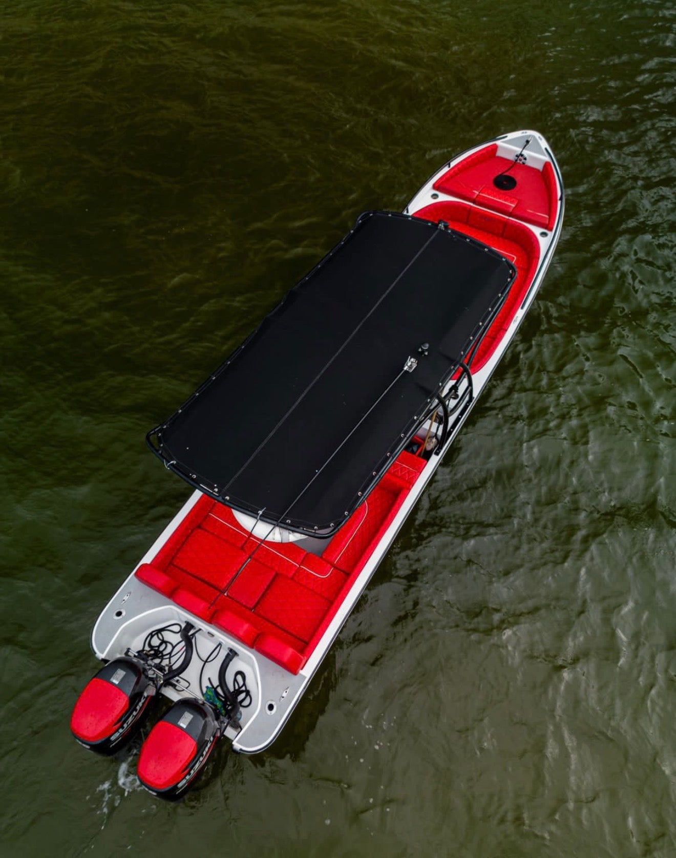 BOTE 28FT - 8PAX