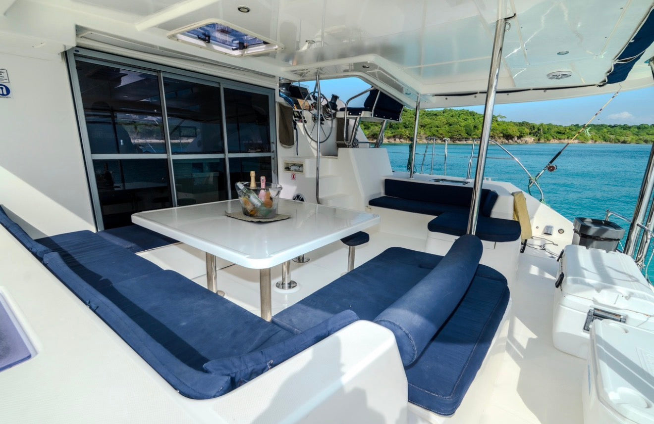LEOPARD 48 FT - 25PAX