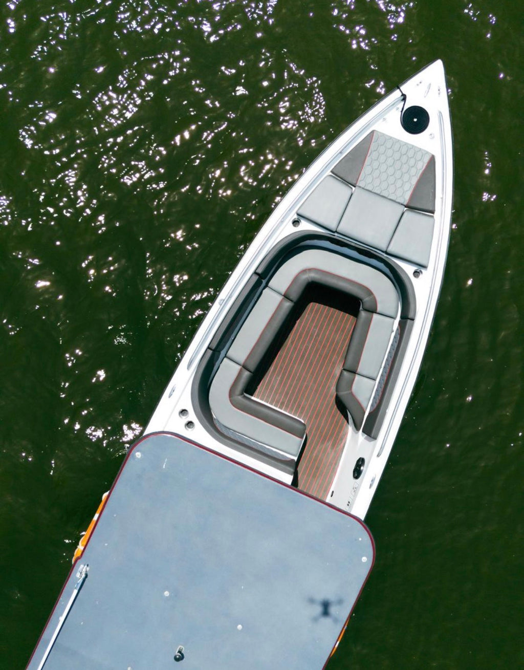 BOTE 34FT - 14PAX
