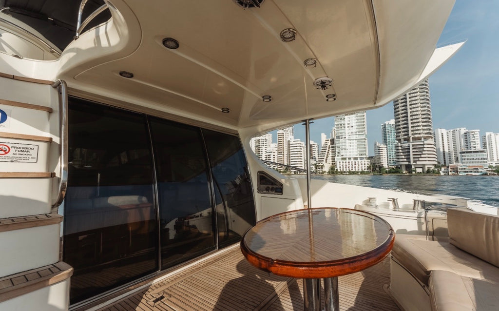 AZIMUT 62FT - 25 PAX