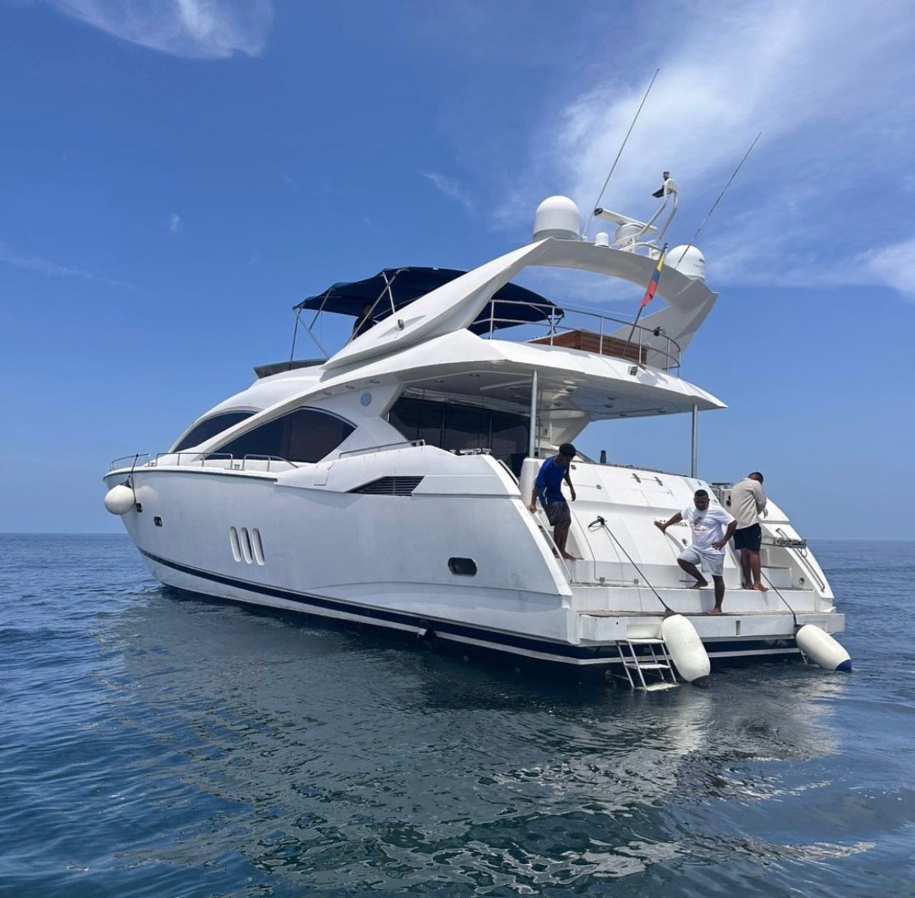 SUNSEEKER 82FT - 20PAX