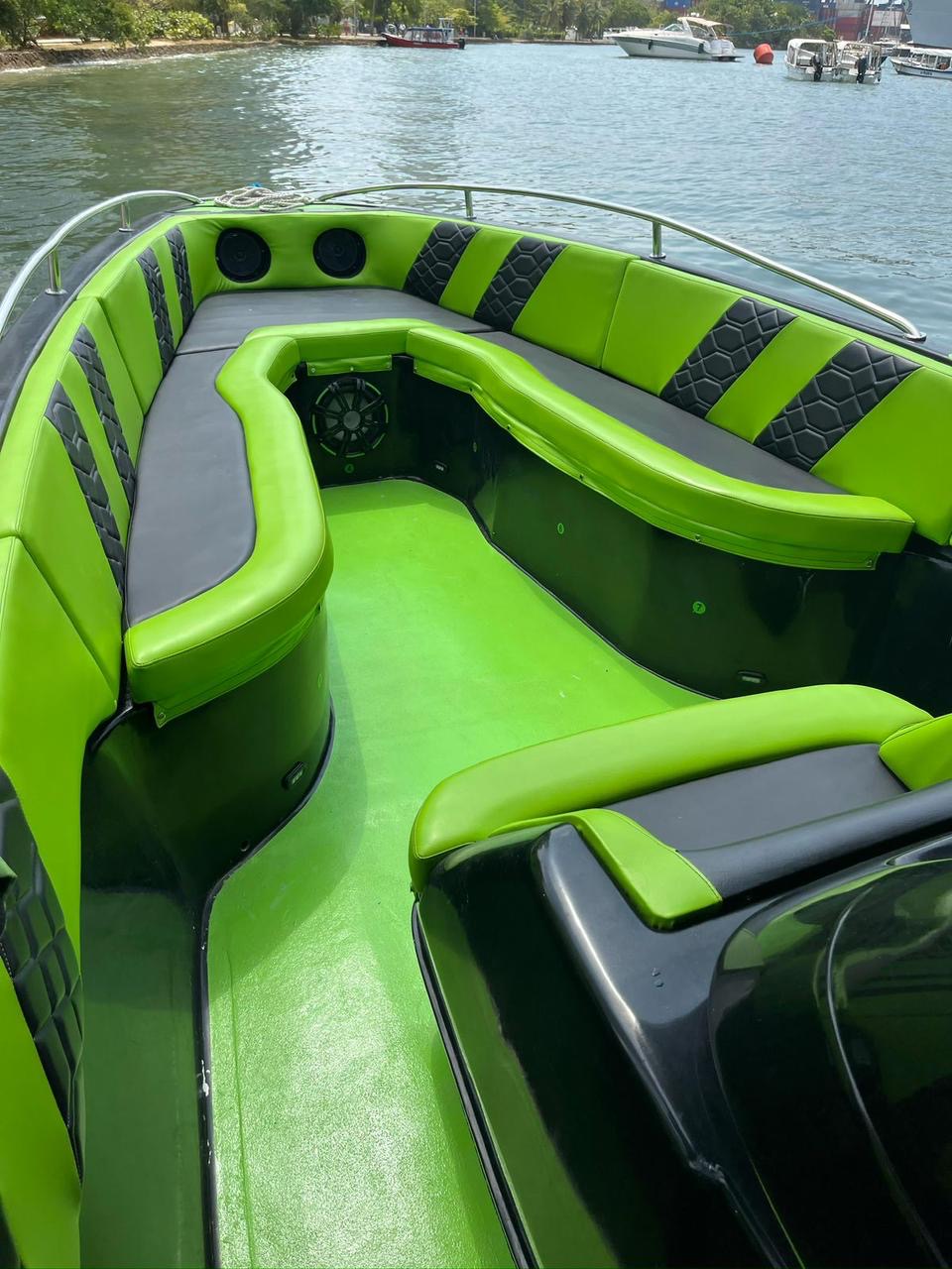 BOTE DEPORTIVO CAPACIDAD 10pax