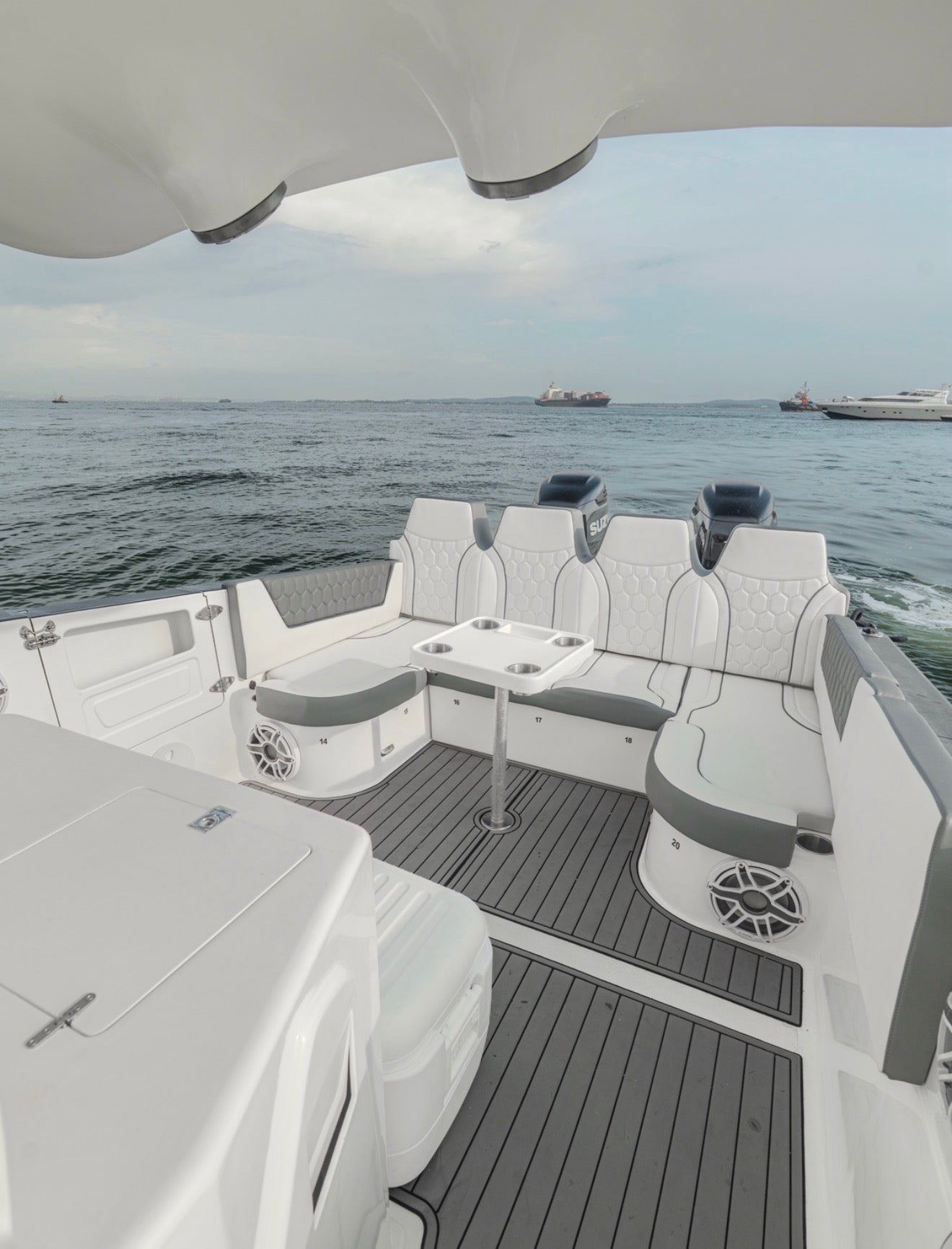 FIRPOL 420 LUXURY - 20PAX
