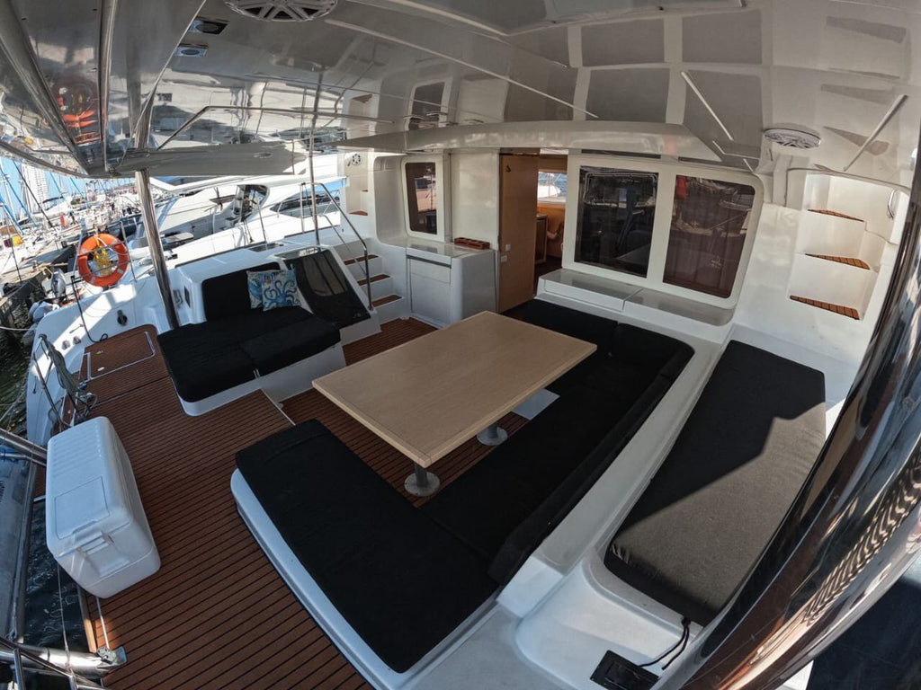 CATAMARAN DE LUJO CAPACIDAD 30pax