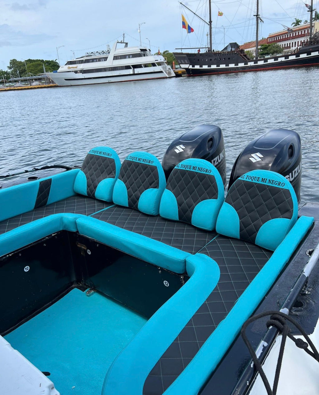 Bote Deportivo - 10PAX