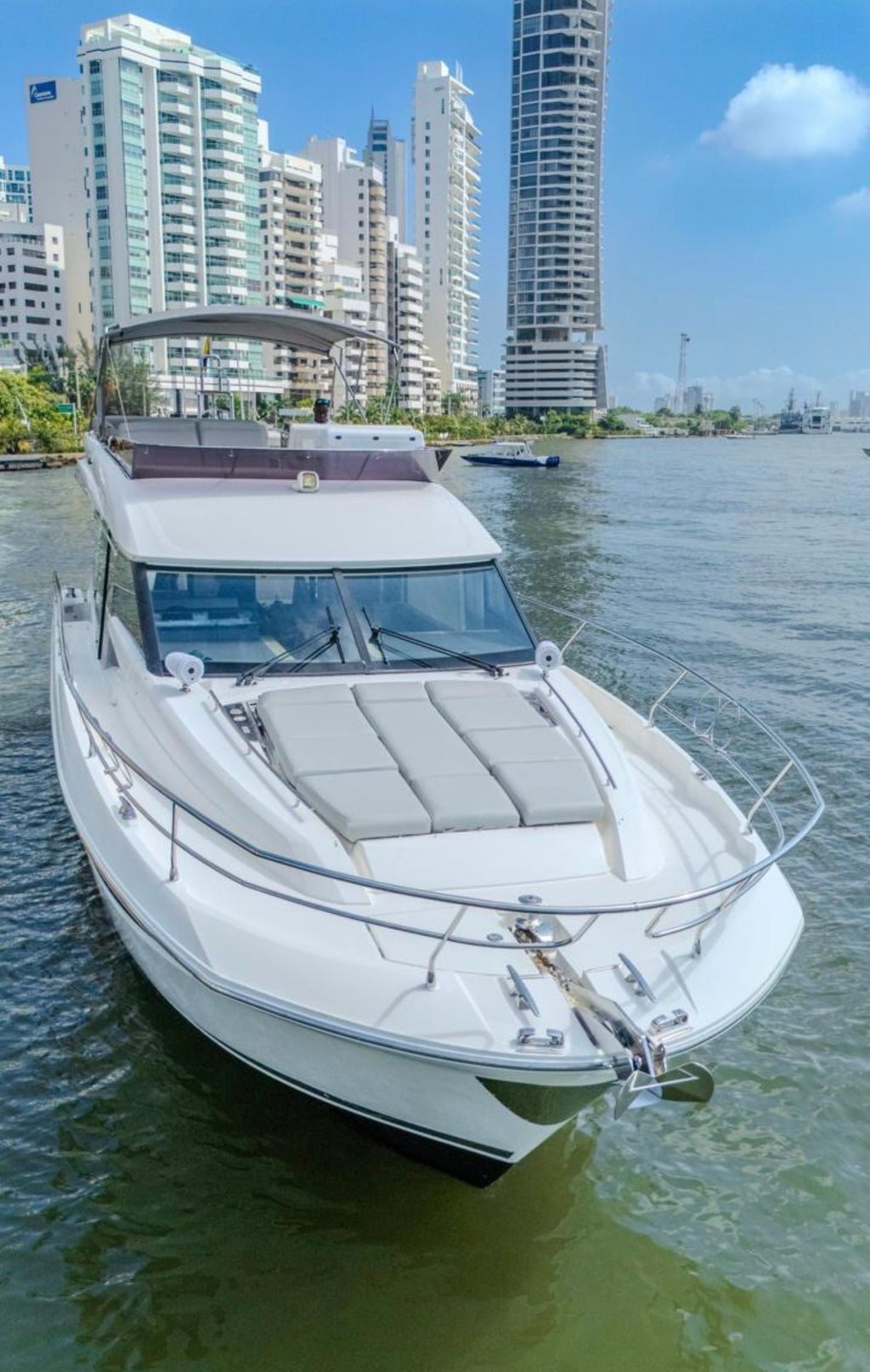 PRESTIGE 52 FF - 15PAX