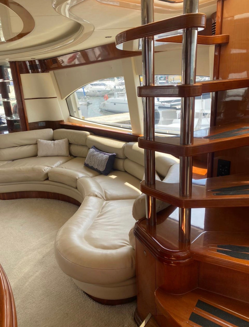 AZIMUT 70FT - 30 PAX