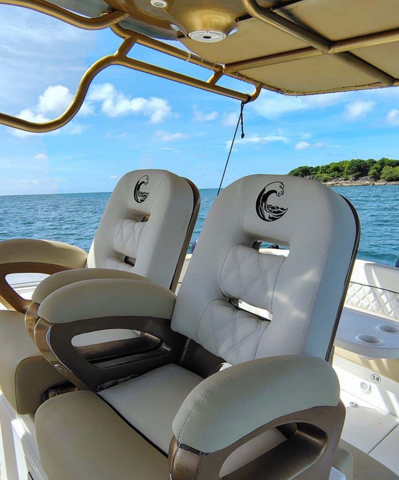 TODOMAR 36FT - 14PAX